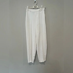 Topshop White Pleated  Straight Leg Trouser Pants USA size 0. NWT
